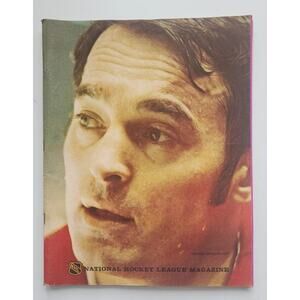 1972 St. Louis Blues National Hockey League Magazine Frank Mahovlich M445